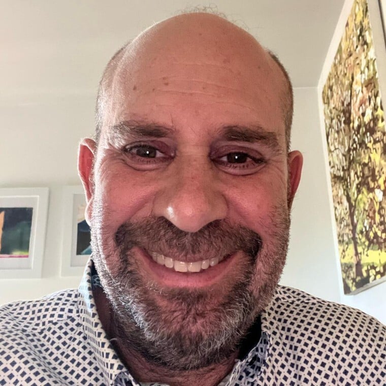 Dr Alyosha Jacobson